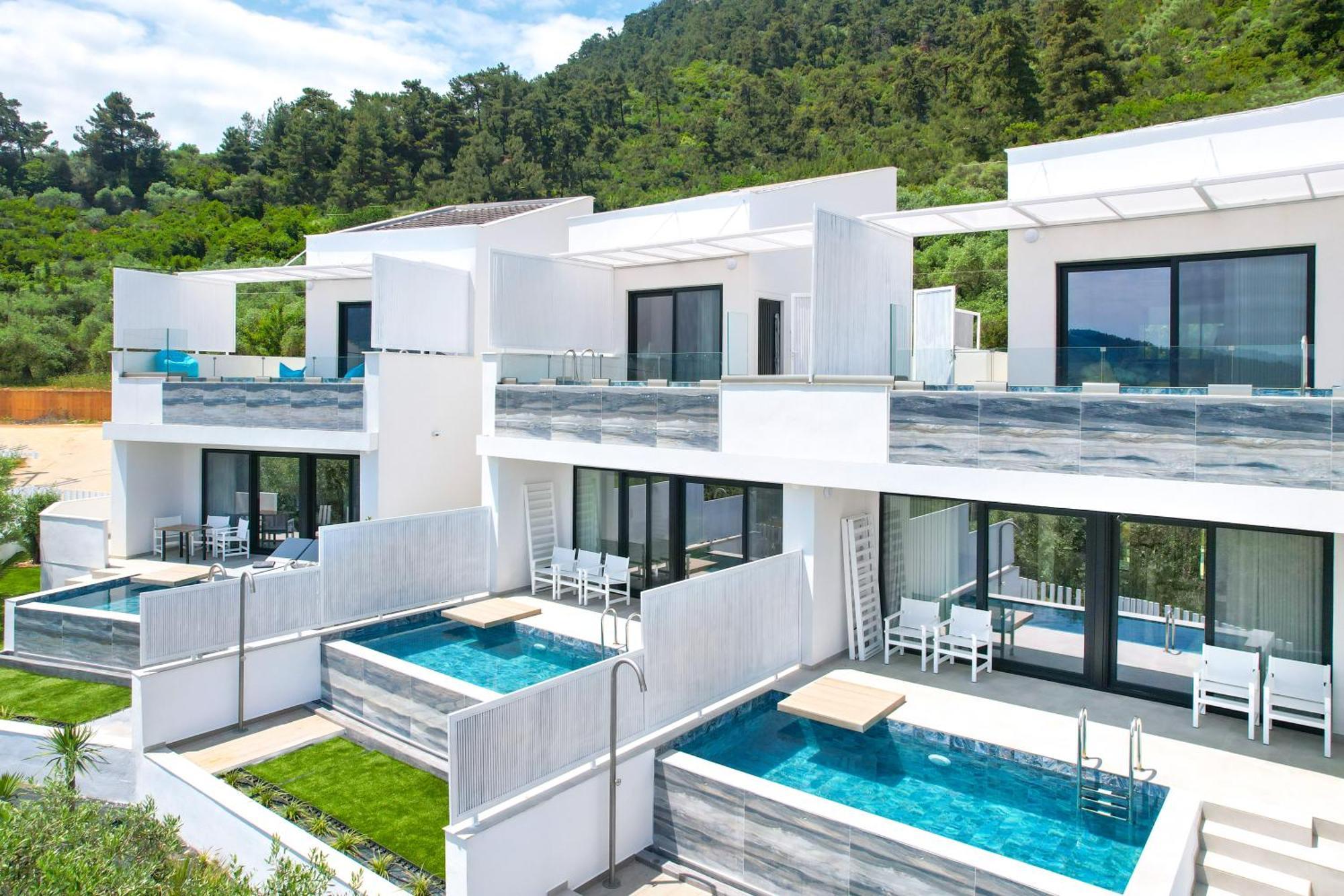 Mythodea Prive Luxury Suites Chrysi Ammoudia Bagian luar foto