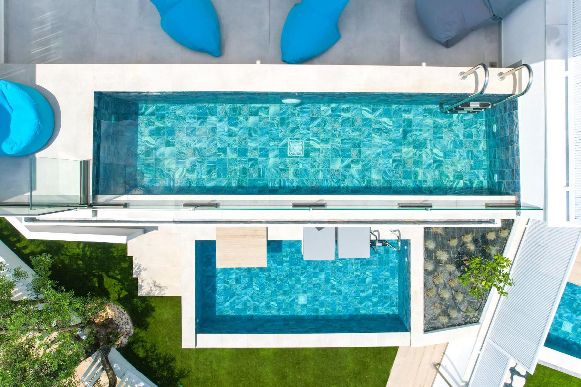 Mythodea Prive Luxury Suites Chrysi Ammoudia Bagian luar foto