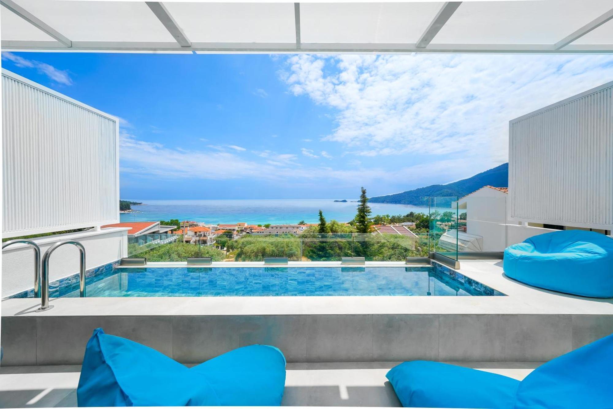 Mythodea Prive Luxury Suites Chrysi Ammoudia Bagian luar foto