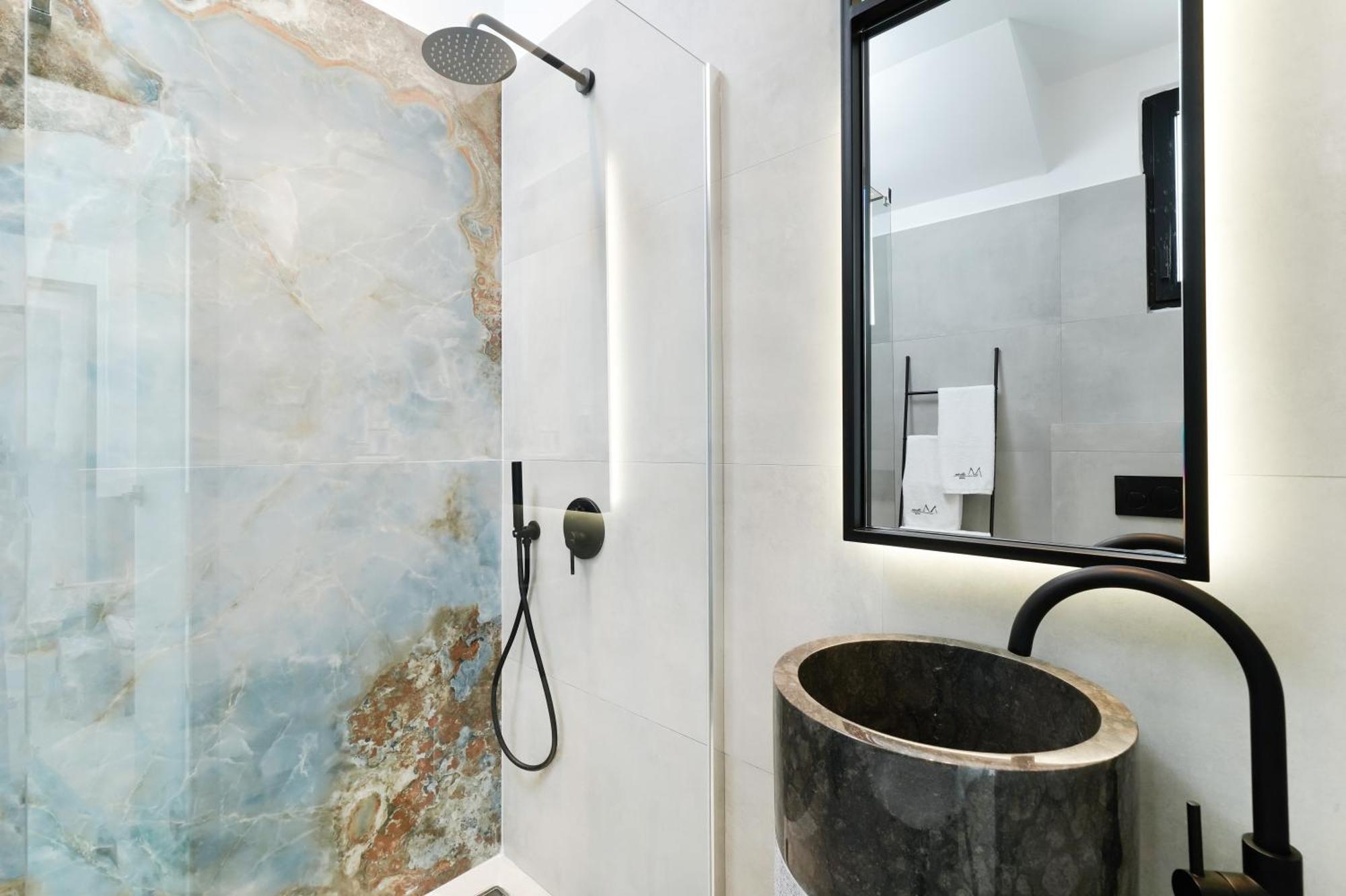 Mythodea Prive Luxury Suites Chrysi Ammoudia Bagian luar foto