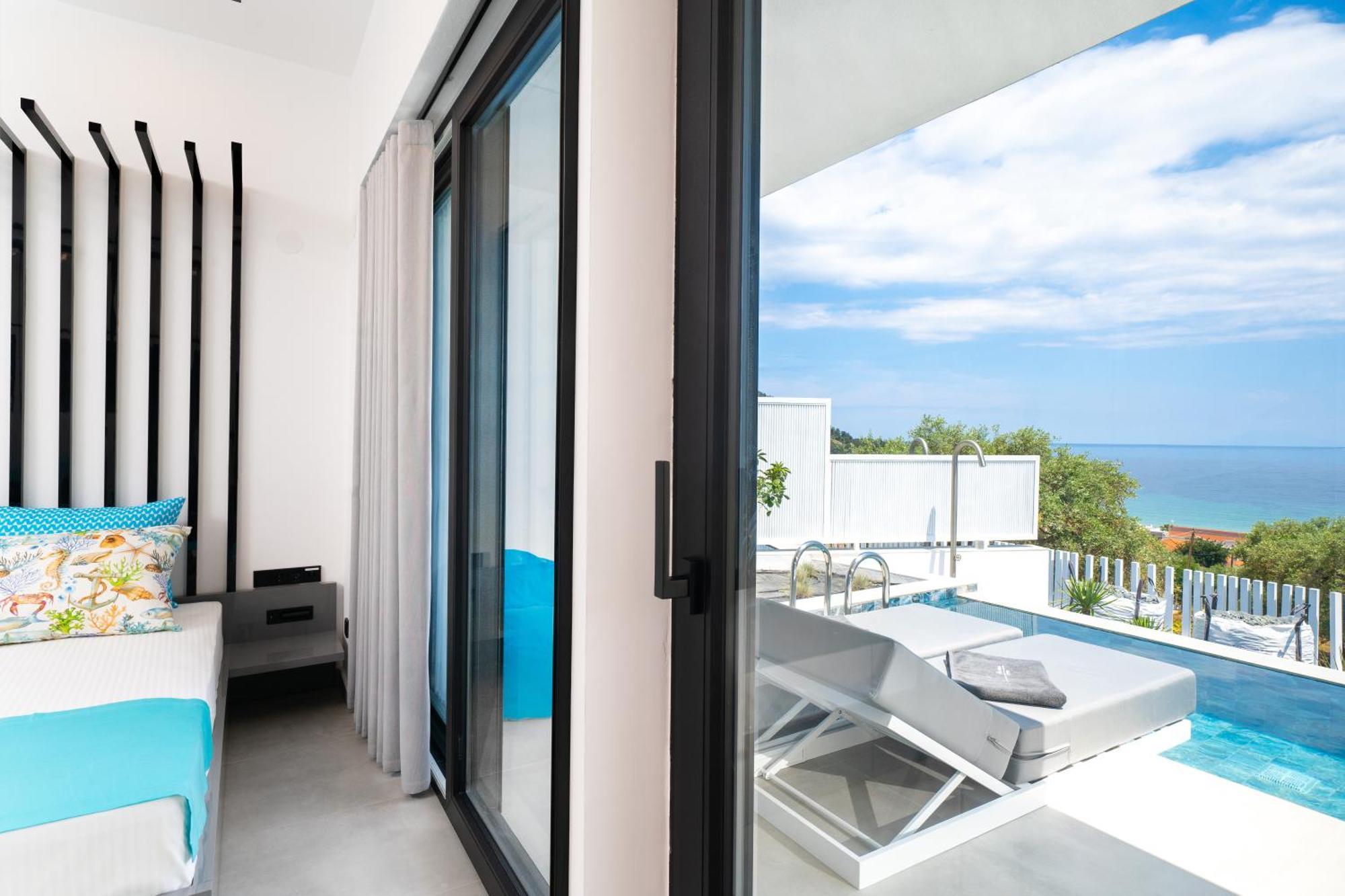Mythodea Prive Luxury Suites Chrysi Ammoudia Bagian luar foto
