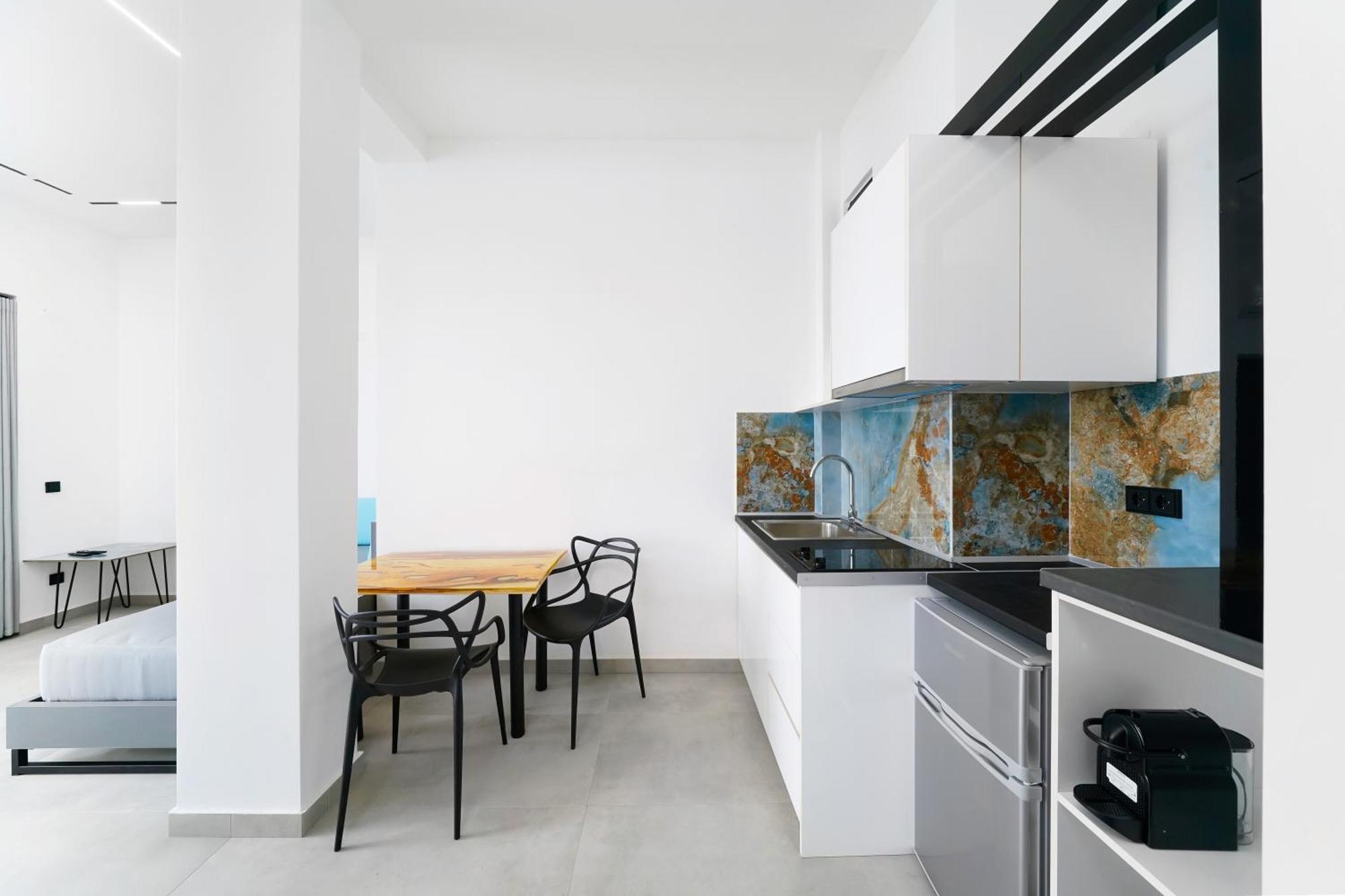 Mythodea Prive Luxury Suites Chrysi Ammoudia Bagian luar foto
